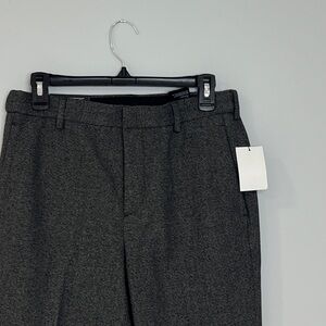 NWT Men’s H&M Gray Dress Pants Skinny Fit Style. Size waist 33R, length 32